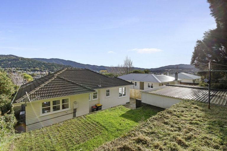 Photo of property in 33 Mckillop Street, Wainuiomata, Lower Hutt, 5014