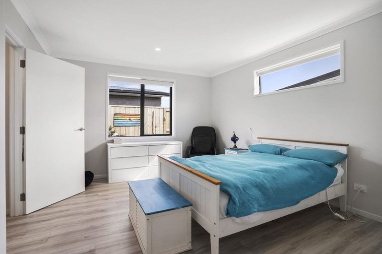 Photo of property in 16b Komata Crescent, Papamoa Beach, Papamoa, 3118