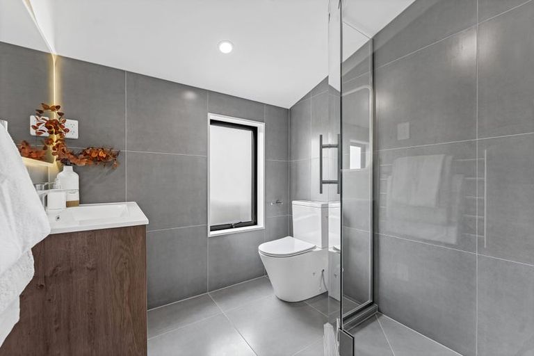 Photo of property in 5/49 Northboro Road, Belmont, Auckland, 0622