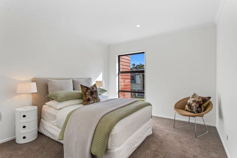 Photo of property in 25 William Calvert Drive, Swanson, Auckland, 0614