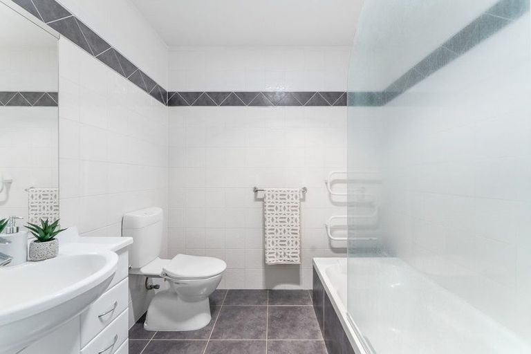 Photo of property in 1/25 Rita Street, Mount Maunganui, 3116