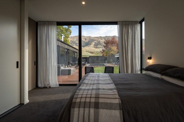 Photo of property in 4 Garnet Grove, Birchville, Upper Hutt, 5018