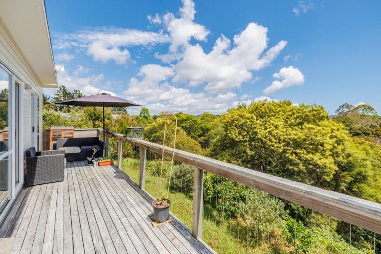 Photo of property in 11 Ash Grove Circle, Haruru, 0204