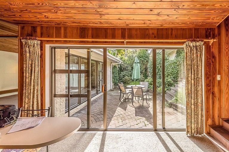 Photo of property in 3 Hebe Place, Birkenhead, Auckland, 0626