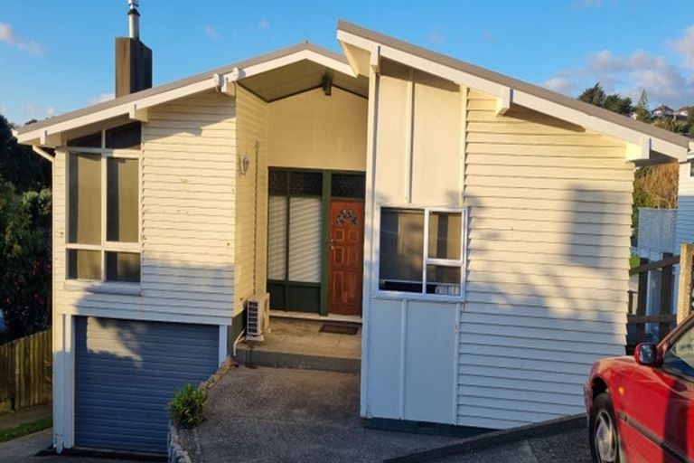 Photo of property in 75a Main Road, Titahi Bay, Porirua, 5022