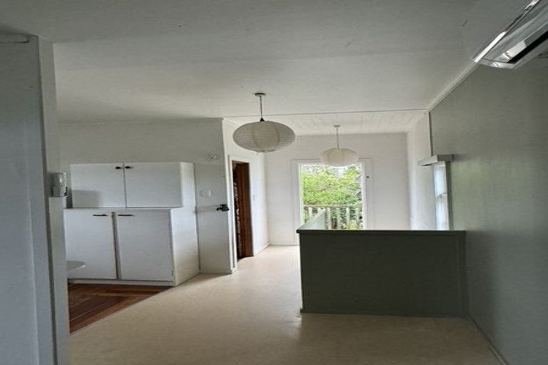 Photo of property in 3/15 Dover Street, Island Bay, Wellington, 6023