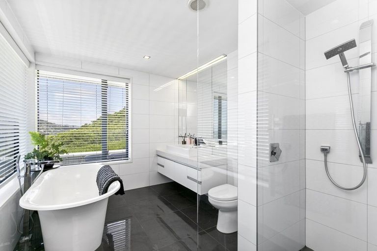 Photo of property in 24 Punjab Street, Khandallah, Wellington, 6035