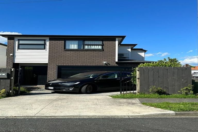 Photo of property in 47 Buckingham Crescent, Papatoetoe, Auckland, 2025