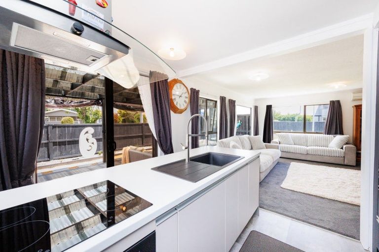 Photo of property in 9 Denver Place, Milson, Palmerston North, 4414