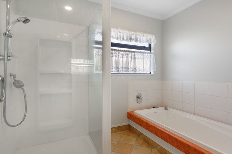 Photo of property in 68a Auckland Road, Greenmeadows, Napier, 4112