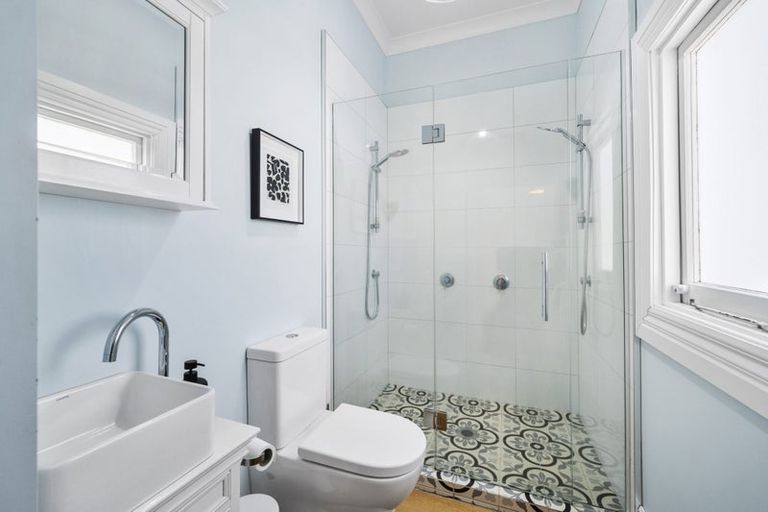 Photo of property in 17 Hamilton Road, Hataitai, Wellington, 6021