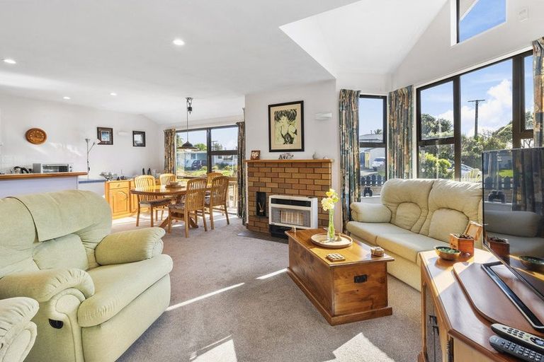 Photo of property in 4-u1 Richard Street, Titahi Bay, Porirua, 5022
