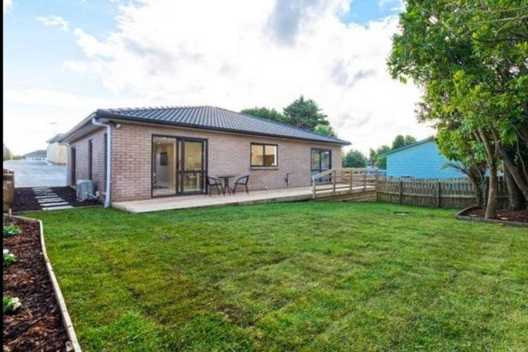 Photo of property in 22a Kamara Road, Glen Eden, Auckland, 0602