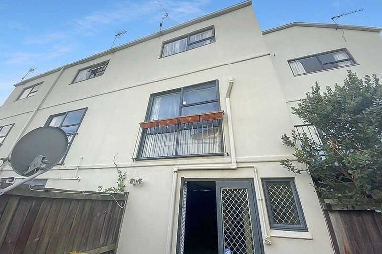 Photo of property in 3/234 Worcester Street, Christchurch Central, Christchurch, 8011