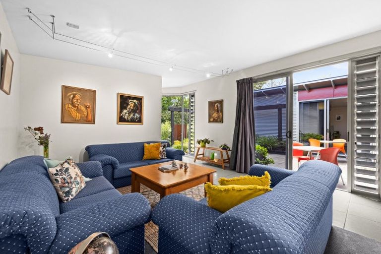 Photo of property in 35 Church Road, Taradale, Napier, 4112