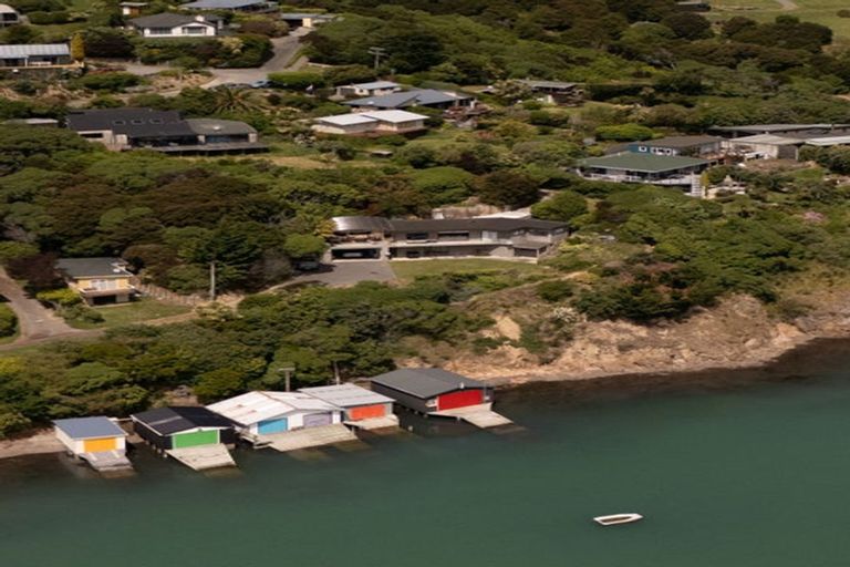 Photo of property in 46 Bayview Crescent, Duvauchelle, 7581