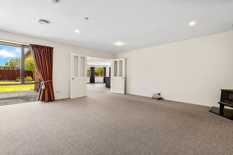 Photo of property in 112 Lowes Road, Rolleston, 7614