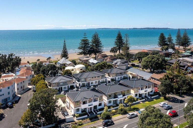 Photo of property in 4/445 Hibiscus Coast Highway, Orewa, 0931