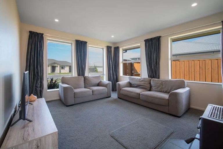 Photo of property in 19 Ridgeway Avenue, Rolleston, 7615