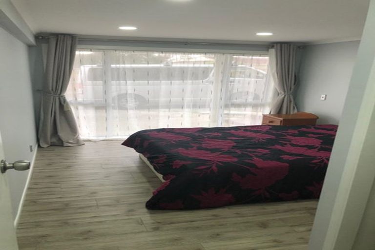 Photo of property in 16 Walworth Avenue, Pakuranga Heights, Auckland, 2010