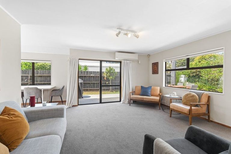 Photo of property in 5 Weiti Road, Orewa, 0931