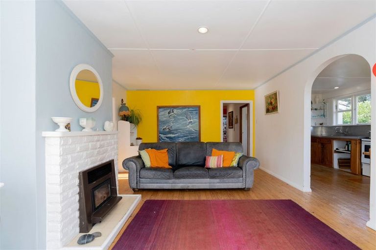 Photo of property in 9 Haumia Street, Paekakariki, 5034