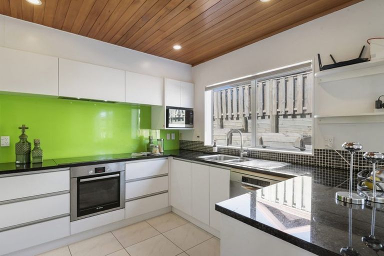 Photo of property in 53 Fitzwilliam Drive, Torbay, Auckland, 0630