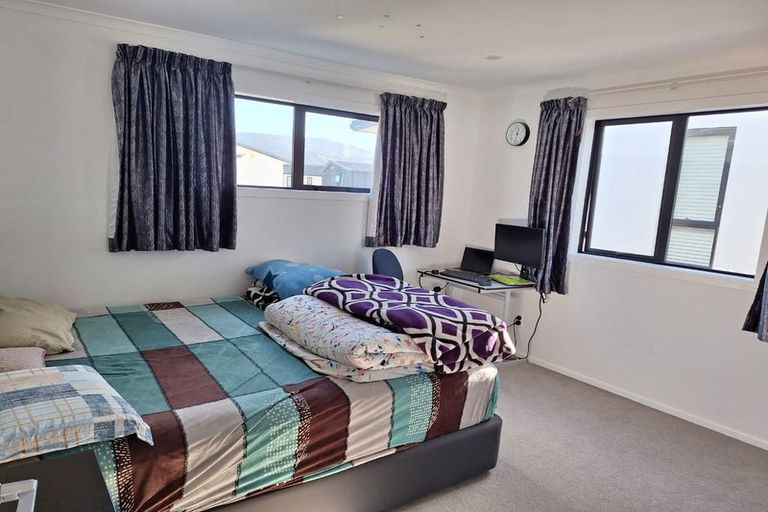 Photo of property in 36 Mawai Hakona Drive, Wallaceville, Upper Hutt, 5018