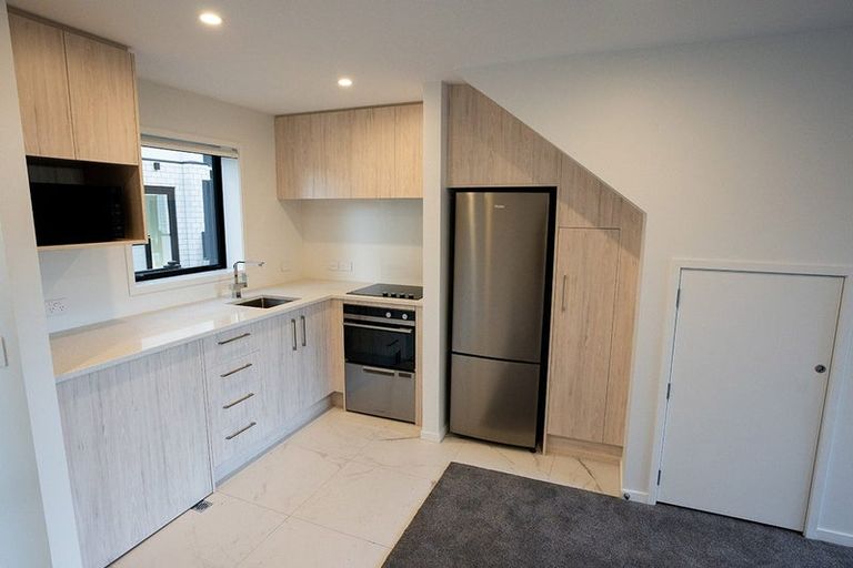 Photo of property in 1/182 Cambridge Terrace, Fairfield, Lower Hutt, 5011