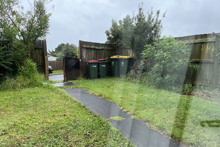 Photo of property in 1/13 Heron Place, Pakuranga Heights, Auckland, 2010