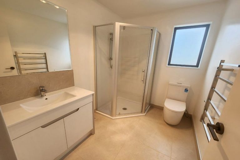 Photo of property in 3/8 Short Street, Papakura, 2110