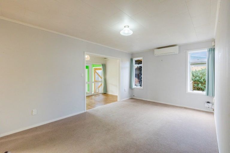 Photo of property in 79 Great North Road, Waipawa, 4210