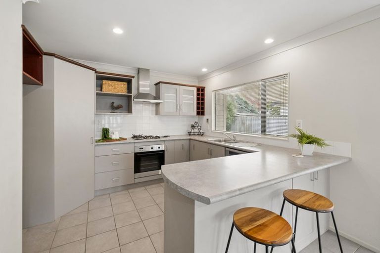 Photo of property in 16 Talbot Grove, Trentham, Upper Hutt, 5018