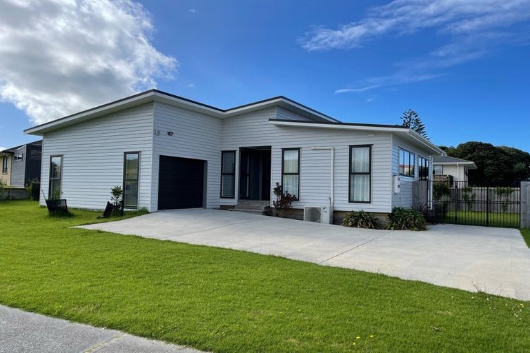 Photo of property in 19 Sunset Drive, Baylys Beach, Dargaville, 0377