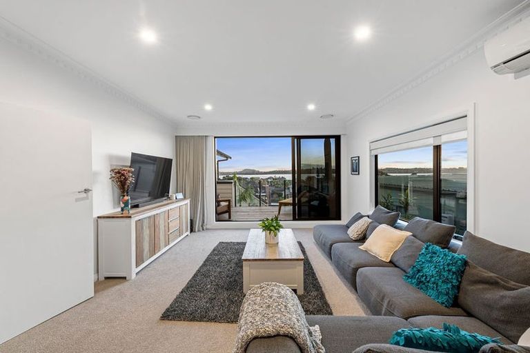 Photo of property in 22 Morrow Avenue, Bucklands Beach, Auckland, 2012