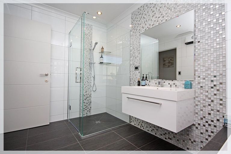 Photo of property in 28 Andrews Street, Foxton Beach, Foxton, 4815