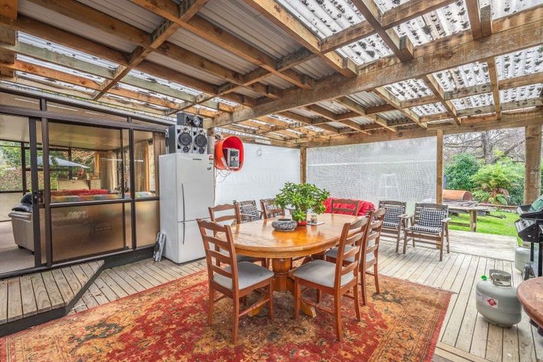 Photo of property in 30 Convent Road, Otaki, 5512