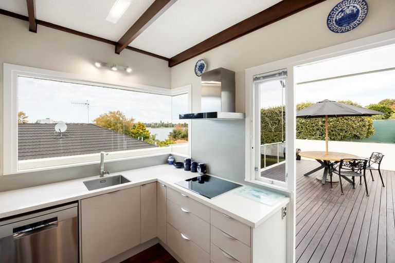 Photo of property in 6 Fowlers Avenue, Frankton, Hamilton, 3204