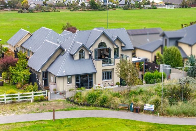 Photo of property in 562a Bower Avenue, Parklands, Christchurch, 8083