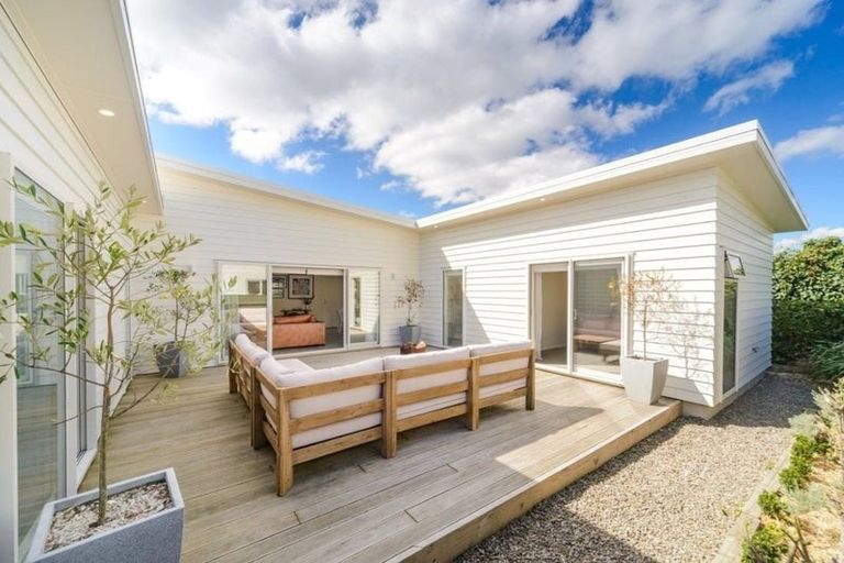 Photo of property in 12a Belvedere Crescent, Takaro, Palmerston North, 4412