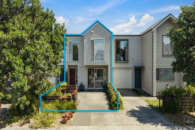 Photo of property in 53 Glidepath Road, Hobsonville, Auckland, 0616