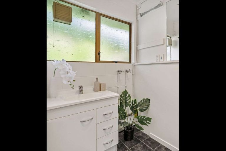 Photo of property in 22a/7 Church Street, Northcote Point, Auckland, 0627