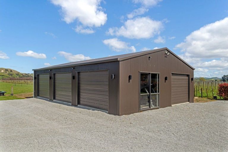 Photo of property in 144 Ngakoroa Road, Ormond, Gisborne, 4071