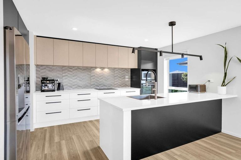 Photo of property in 5 Avanda Avenue, Rolleston, 7615