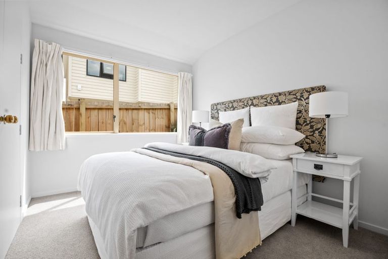 Photo of property in 14 Elliott Avenue, Bayview, Auckland, 0629
