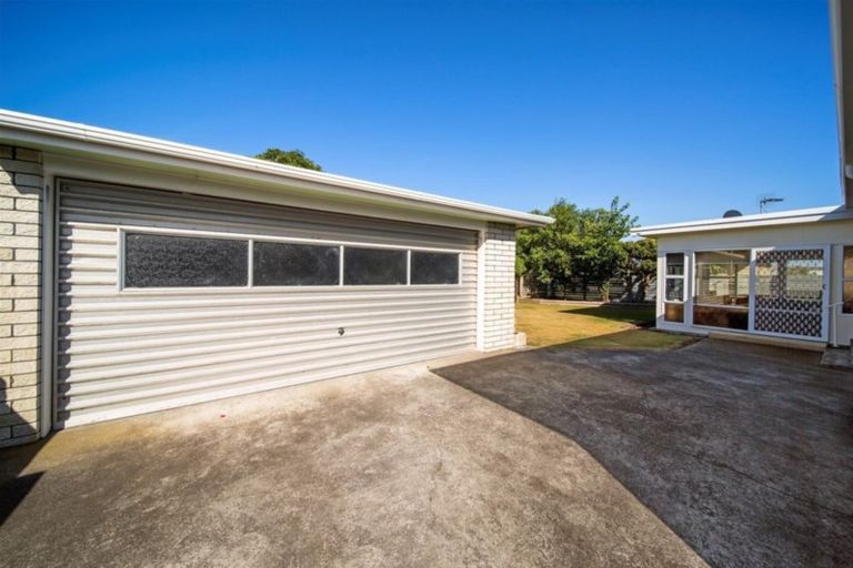 Photo of property in 9 Ropata Street, Hawera, 4610