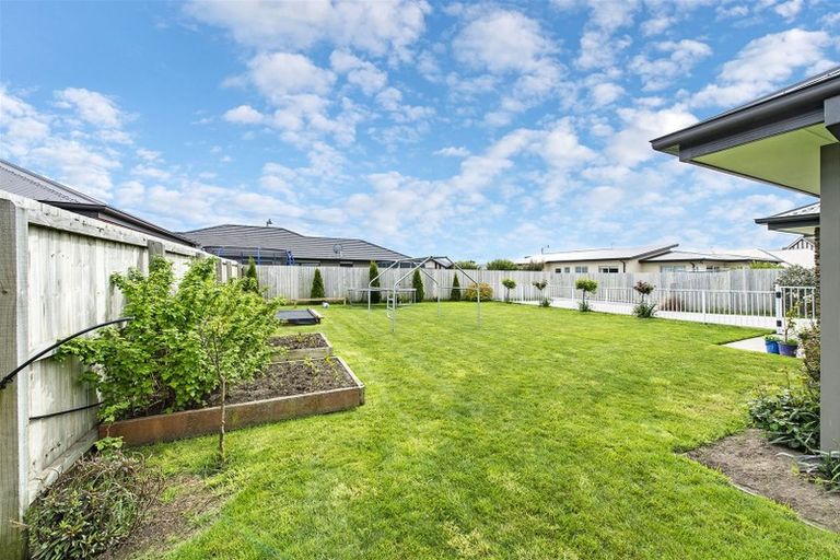 Photo of property in 52a Lewis Crescent, Rolleston, 7614