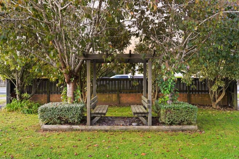 Photo of property in 102 Browning Street, Leamington, Cambridge, 3432