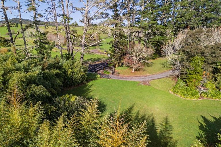 Photo of property in 646 Puketona Road, Haruru, 0204