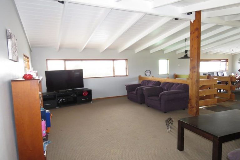 Photo of property in 16 Coates Street, Westport, 7825